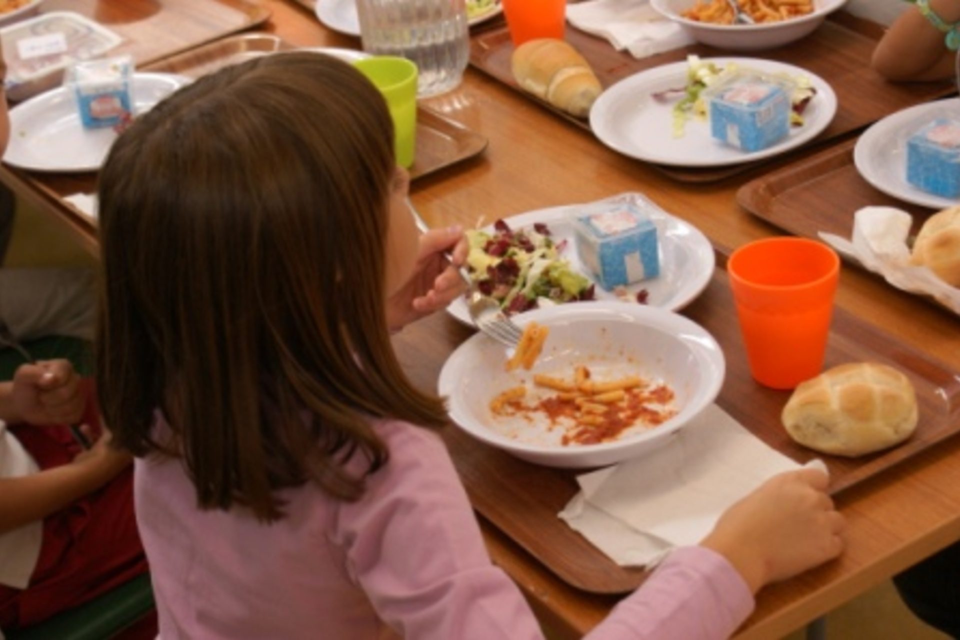 Sala Consilina, genitori alunni visitano cucine servizio mensa scuole