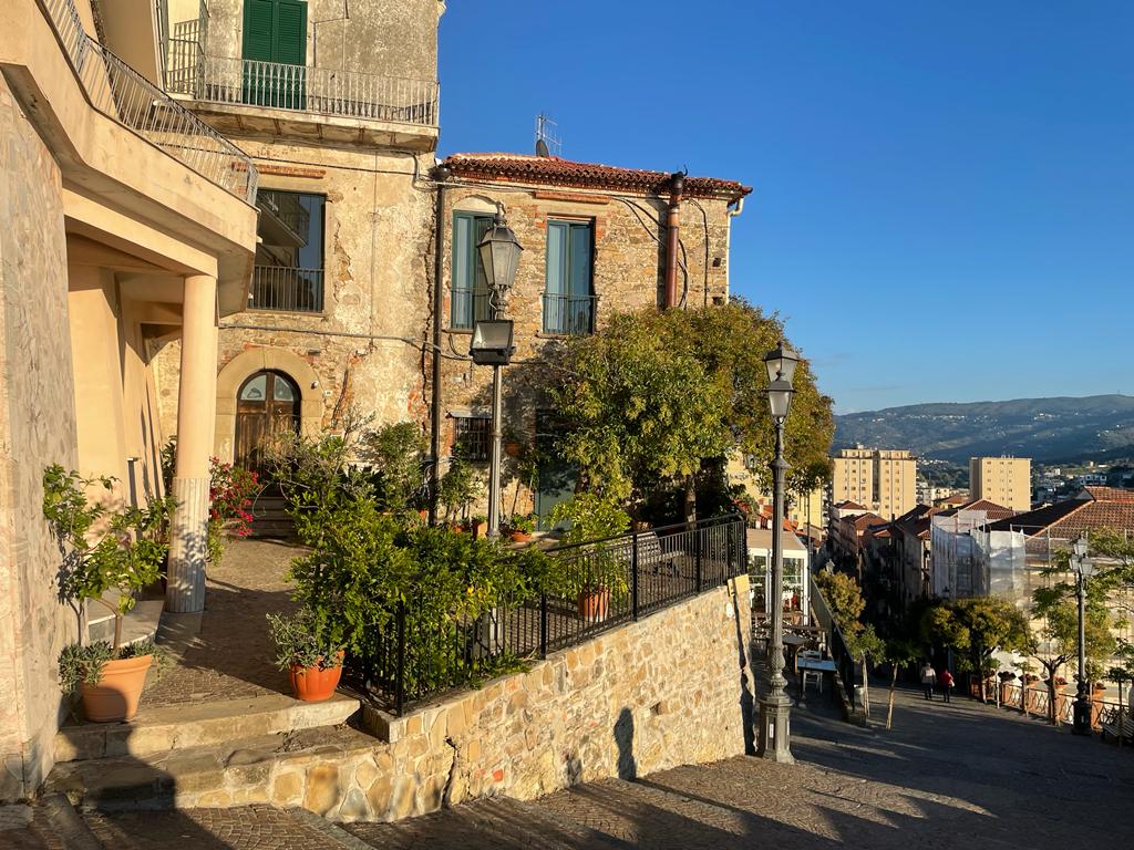 Ad Agropoli una piazza dedicata a Luisa Sanfelice e una panchina tricolore per gli eroi della Repubblica