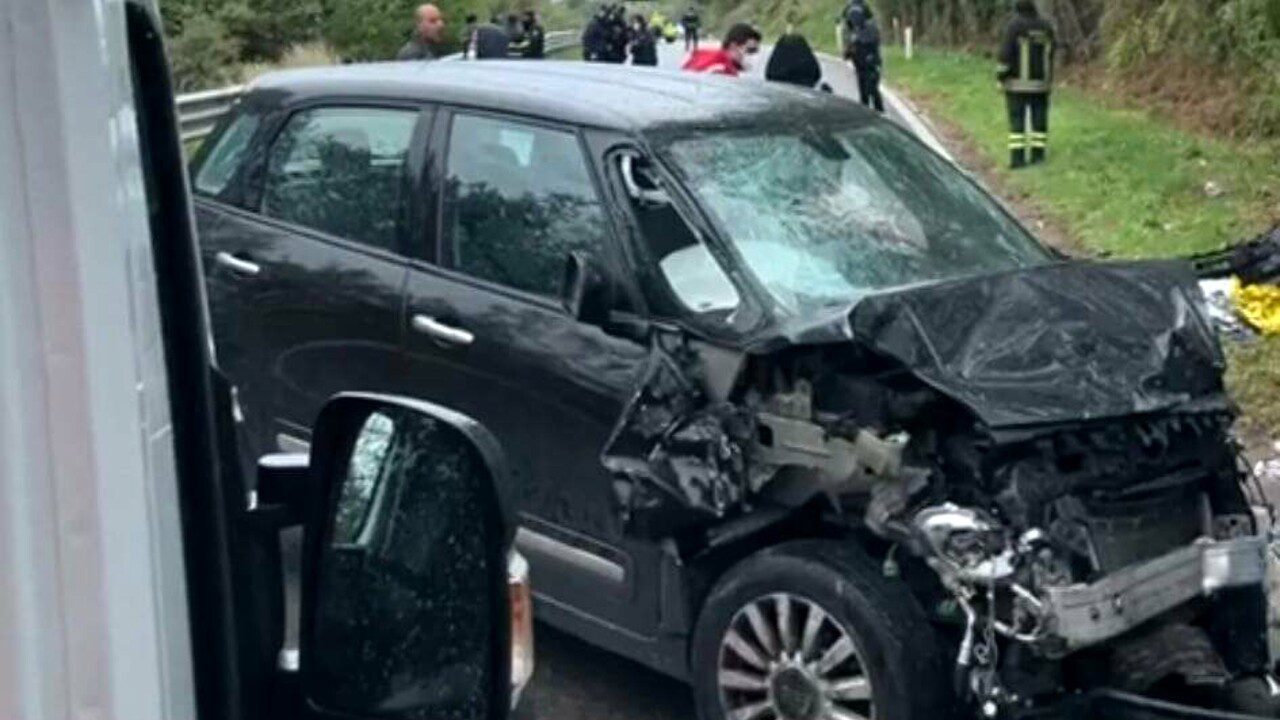 Eboli, morta la bimba di 2 anni: ieri il decesso della madre nell’incidente stradale