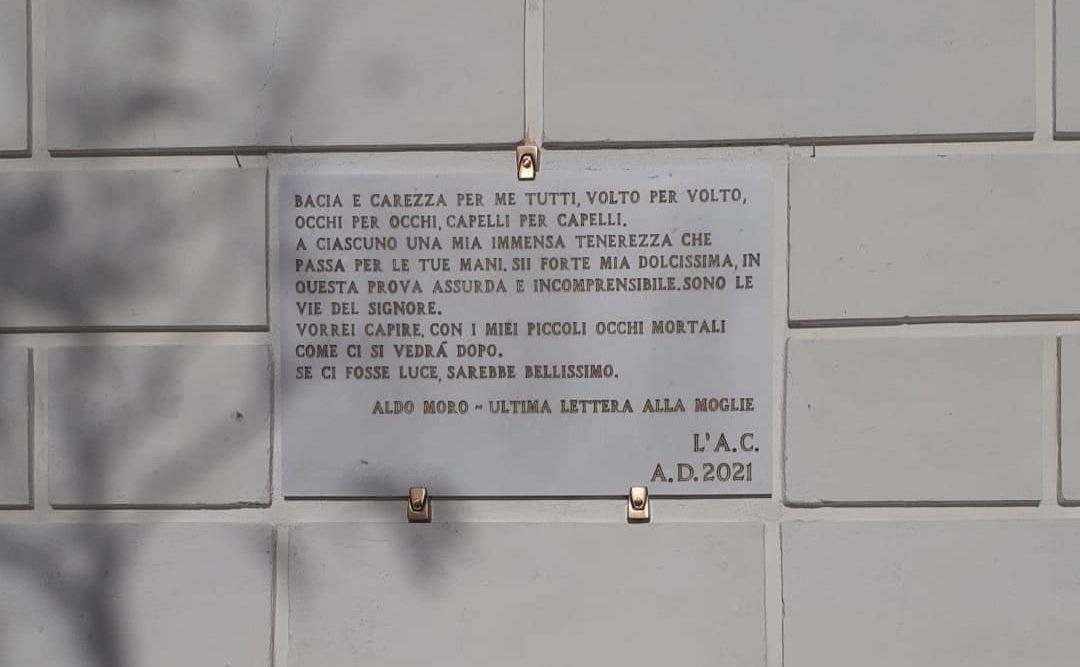 Pisciotta, svelata una targa commemorativa in memoria di Aldo Moro
