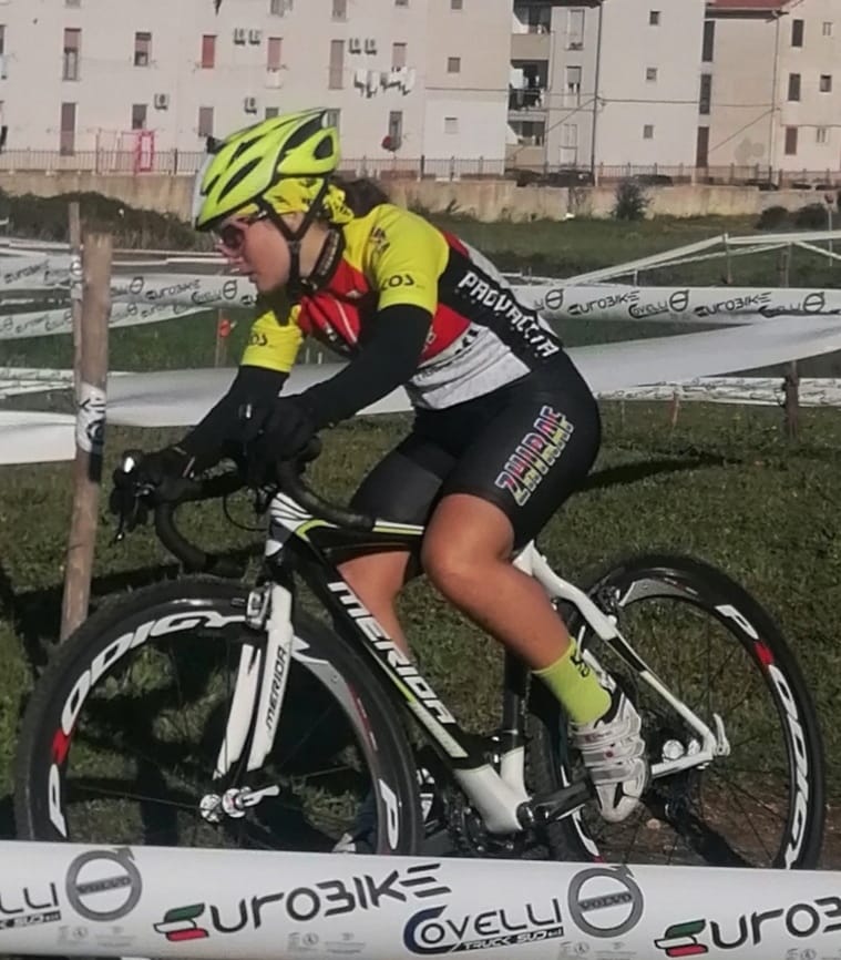 Chiara Radesca, la ciclista di Montesano sulla Marcellana scelta dal Team Zhiraf di Bubnenkova
