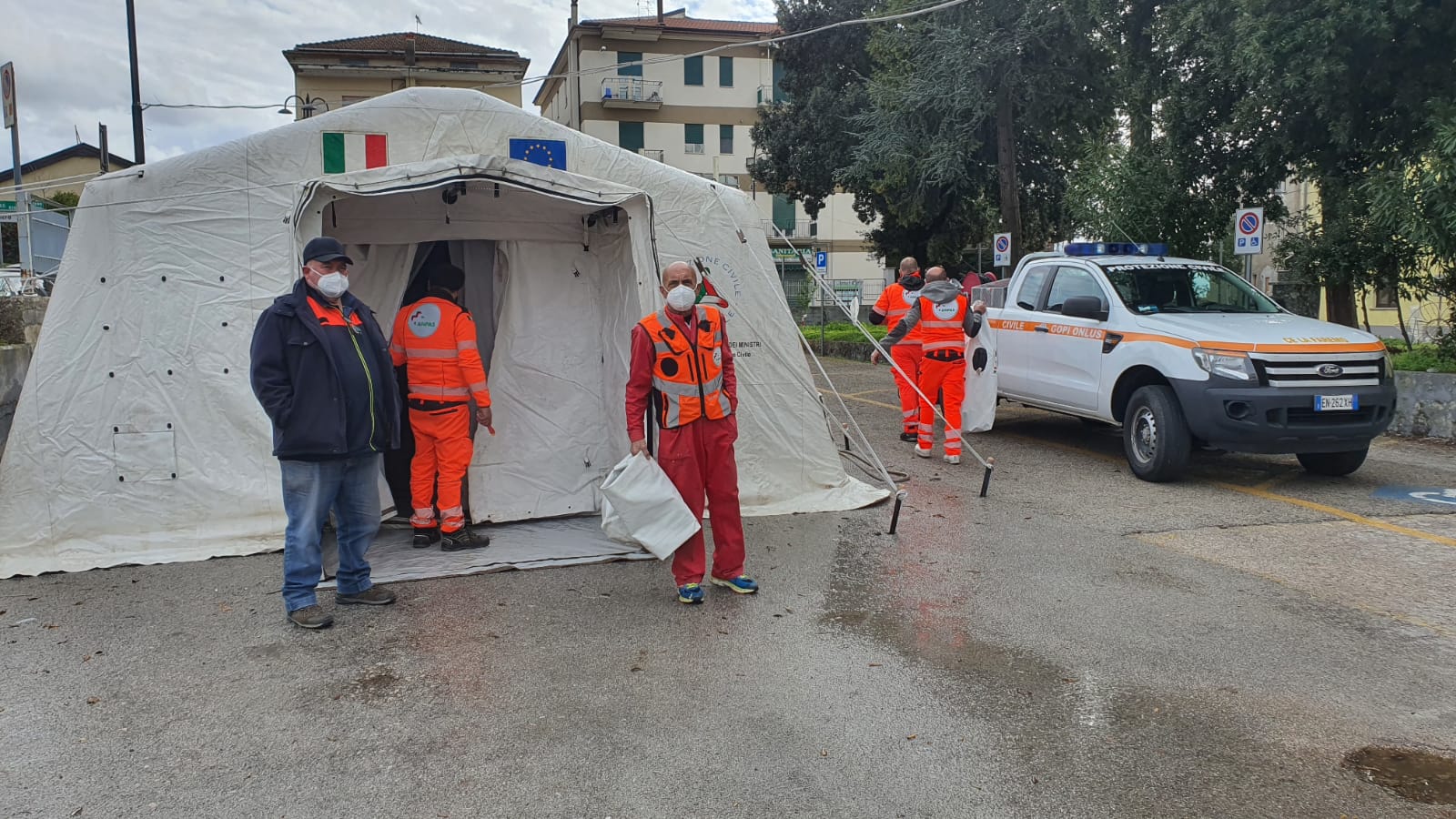 Ospedale di Polla, tornano operative le tende “anti Covid”