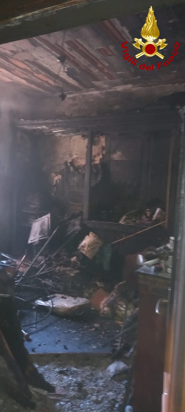 Agropoli, incendio in un appartamento: nessun ferito