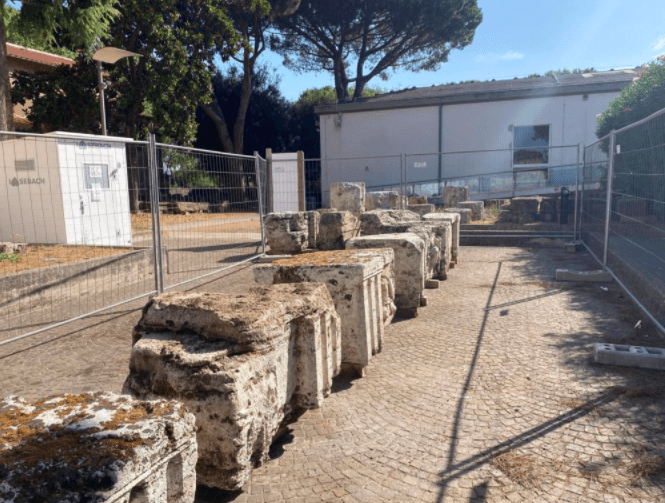 Paestum, restauro del ciclo scultoreo del tempio di Mens Bona