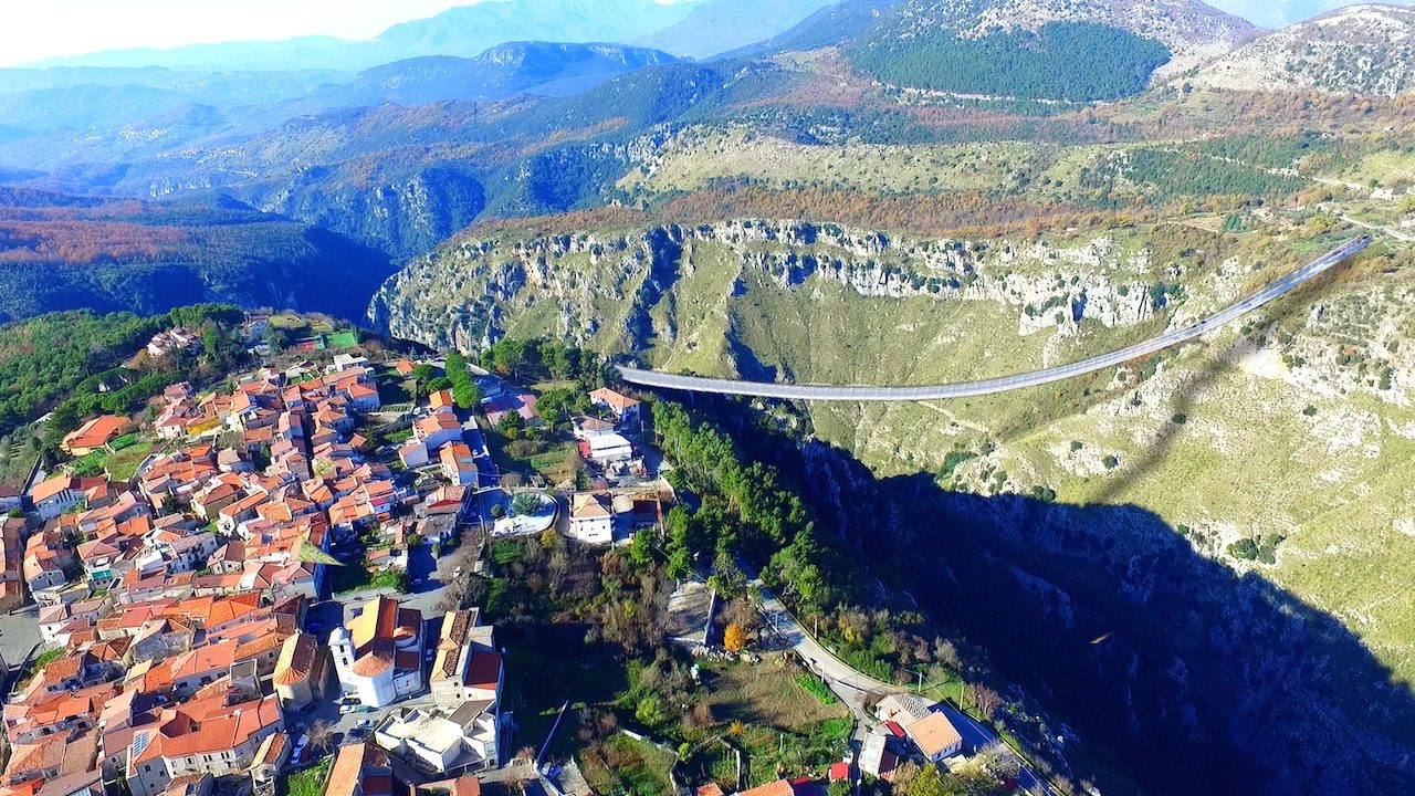 Ponte Tibetano tra Tortorella e Casaletto Spartano: pubblicato il bando