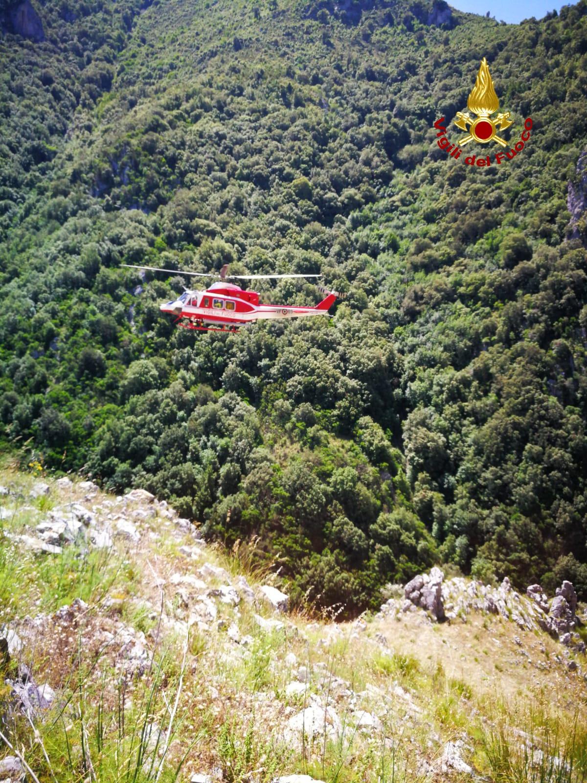 Escursionista disperso a Sicignano degli Alburni, salvato dai soccorritori