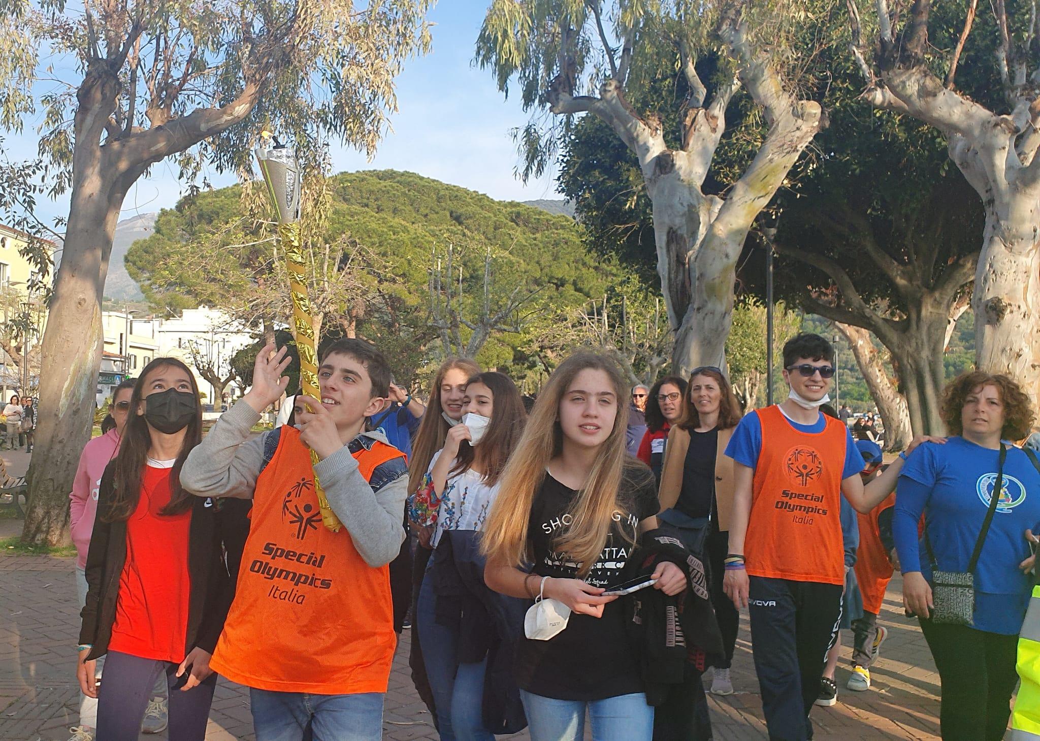 Special Olympics estivi di Torino, la fiaccola olimpica arriva a Sapri | FOTO