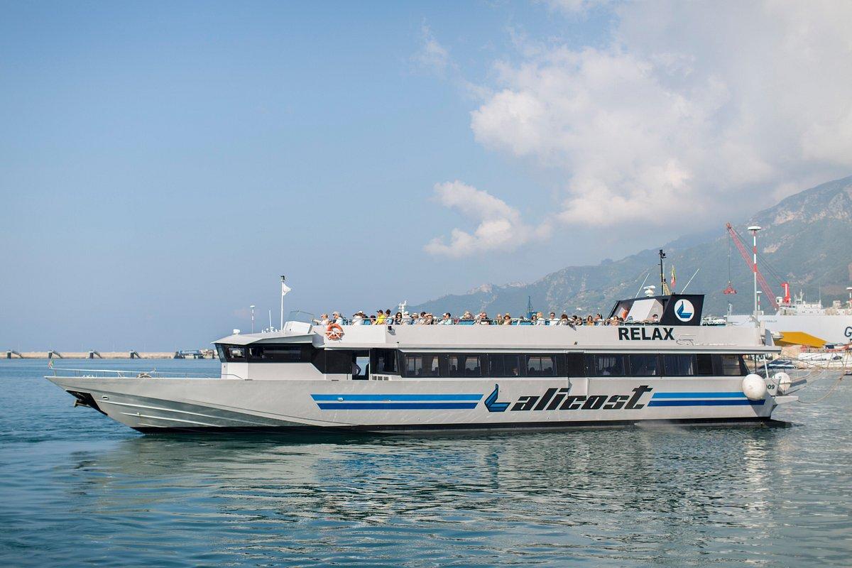 Alicost presenta i collegamenti da Salerno e Sapri, destinazioni: Isole Eolie, Procida e Sorrento