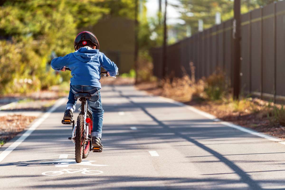 Caselle in Pittari, educazione stradale a scuola. Tutti in bici per prendere la “patente” ￼