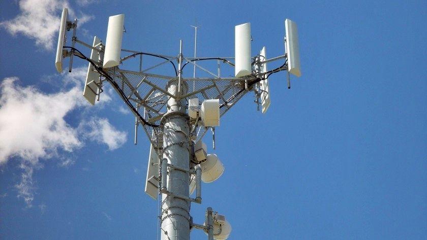 Buonabitacolo, la Wind riprova ad installare l’antenna: il Comune ferma i lavori