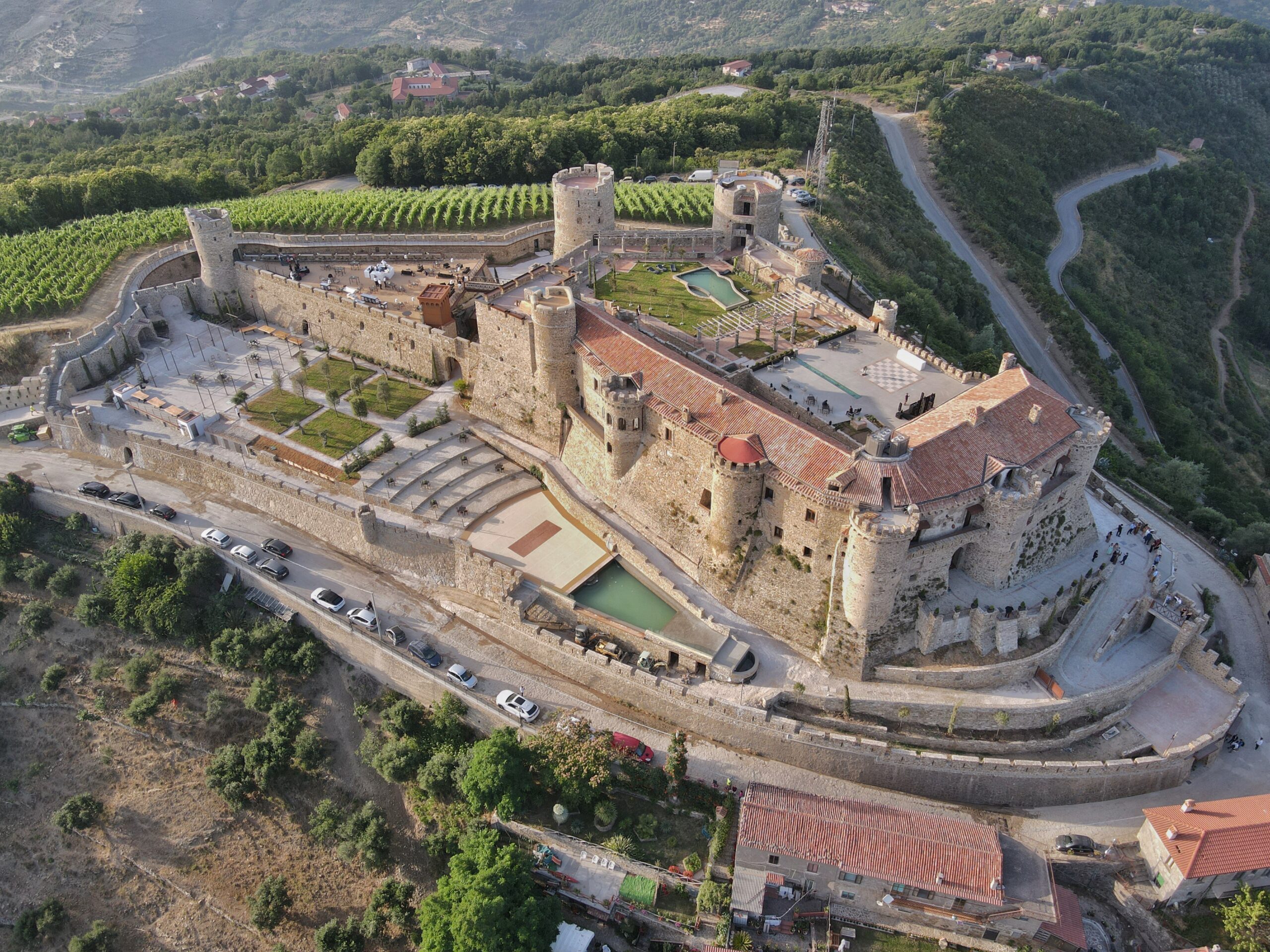 È tutto vero, il Castello di Rocca Cilento si apre al mondo | FOTO