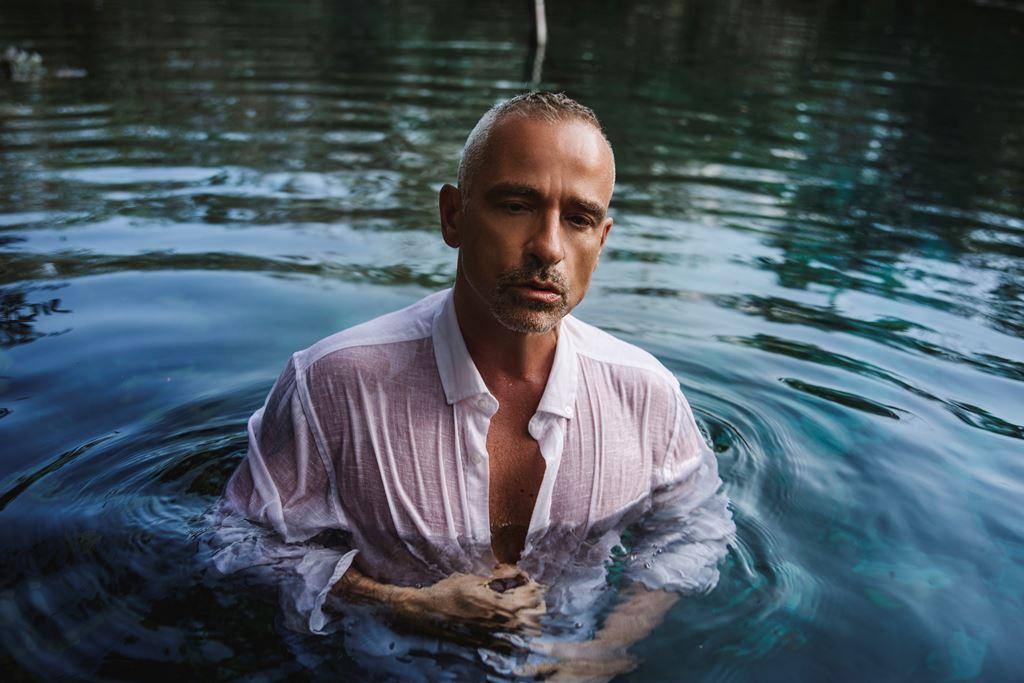 Annunciato il grande ritorno di Eros Ramazzotti al PalaSele, unica tappa al Sud Italia