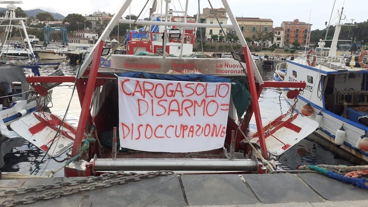 Caro gasolio, pescatori di Castellabate si fermano: costi insostenibili