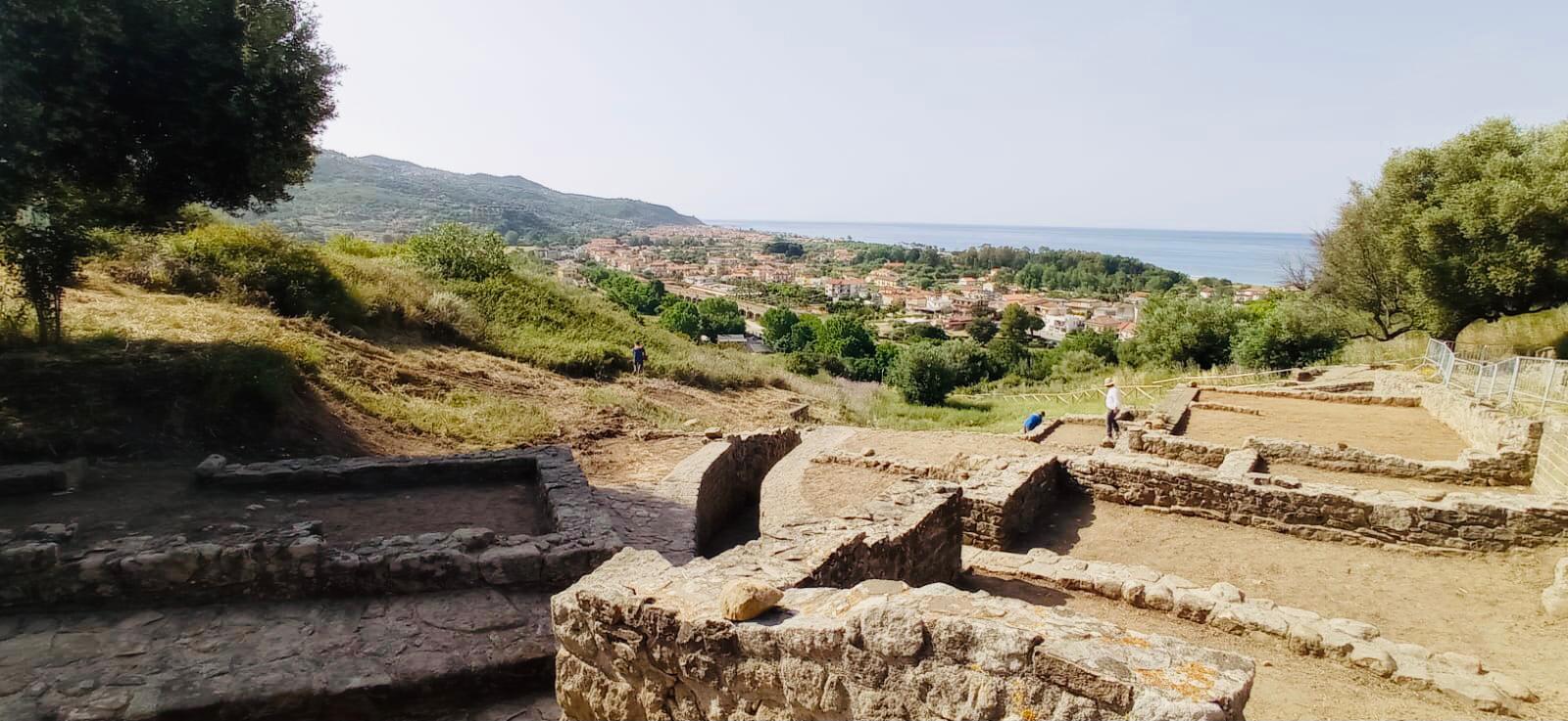 Velia, lavori di scavo e messa in sicurezza del quartiere arcaico