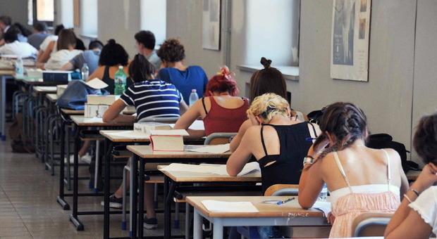 Maturità 2022 al via: la prima prova di italiano per oltre 17mila studenti salernitani