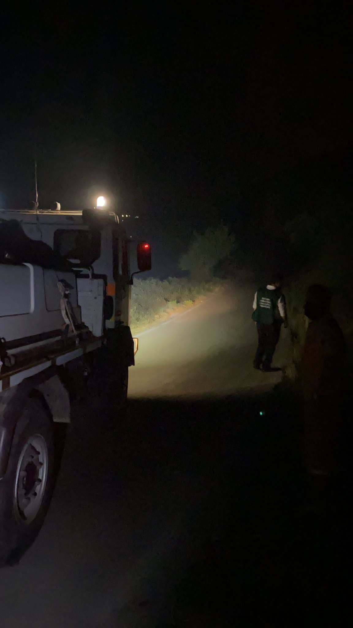 Fiamme nella notte tra Castellabate e Agropoli, soccorsi al lavoro fino all’alba