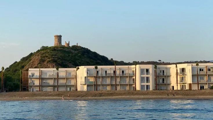 Da Istituto religioso a resort di lusso sulla spiaggia di Velia-Ascea, Casciello interroga i ministri