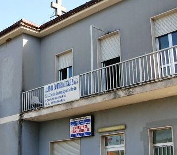 Disservizi nell’emergenza all’ex clinica Fischietti di Padula: sindaci scrivono all’Asl Salerno