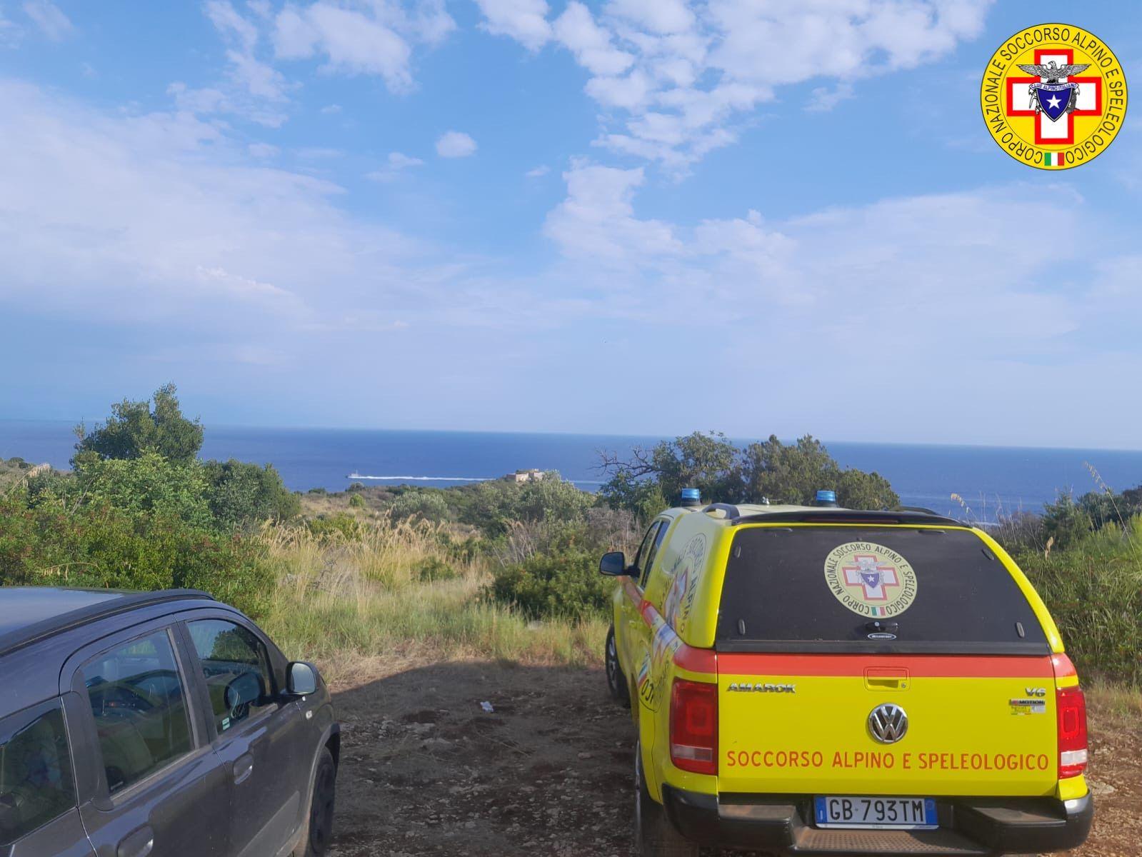 Turisti dispersi sui sentieri di Cala Bianca, salvataggio del soccorso alpino a Camerota