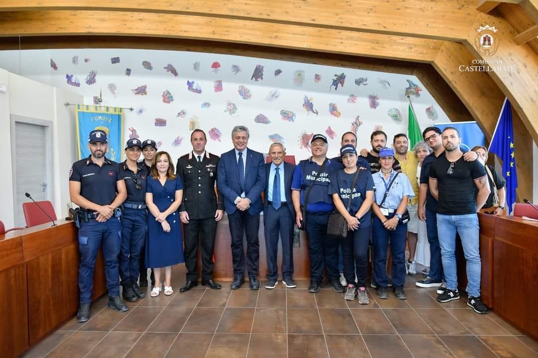 Castellabate, cerimonia di benvenuto ai neo comandanti dei Carabinieri e della Polizia municipale