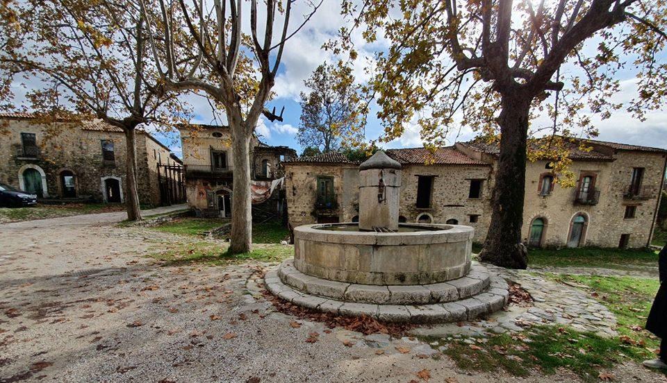 I Borghi Invisibili, ‘A Chiena Festival fa tappa a Roscigno Vecchia