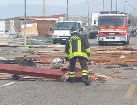 Maltempo, 55 interventi dei vigili del fuoco nel salernitano