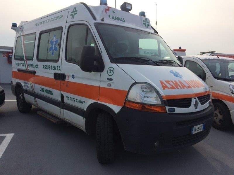 Aiuti all’Ucraina: dal Rotary Club Sapri-Golfo di Policastro un ambulanza per soccorrere i feriti