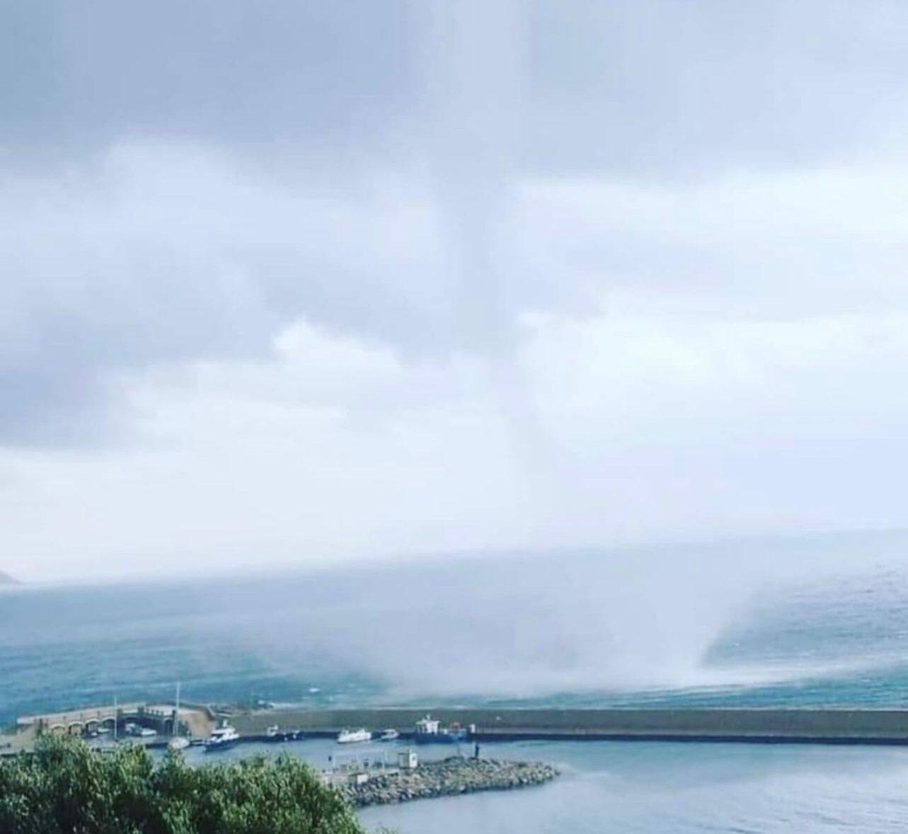 Cilento, tromba marina sul porto e sul lungomare: si fa la conta dei danni