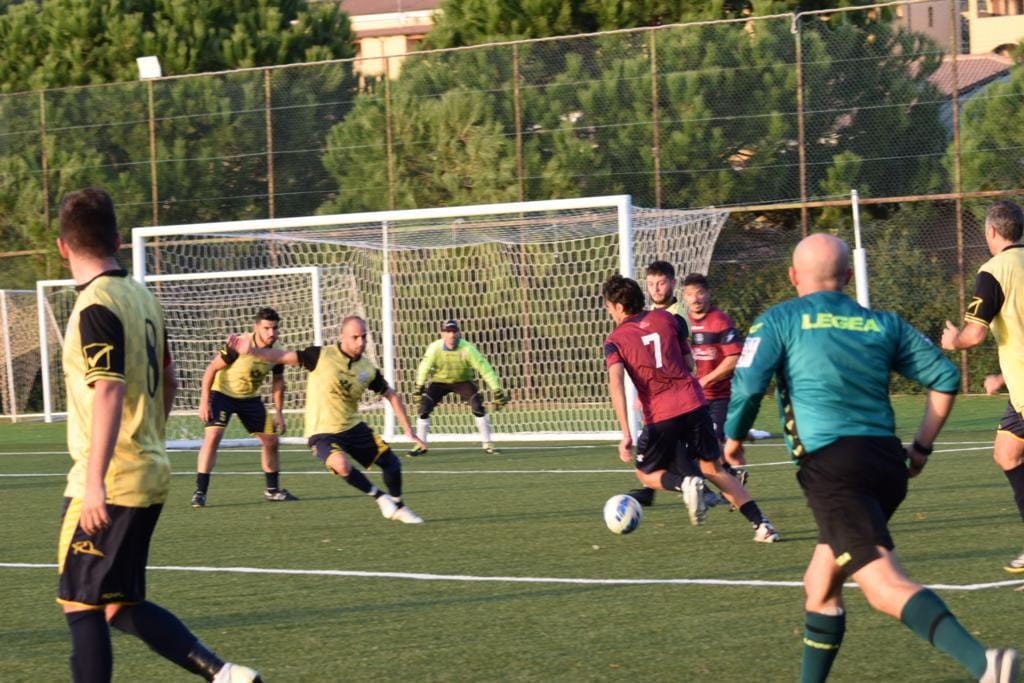 Calcio, terza categoria: male le prime della classe, blitz Ursentina. Padula forza 4