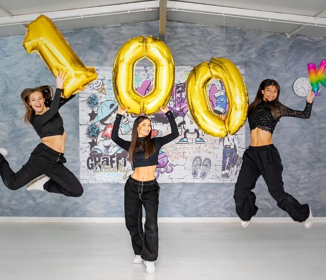 “Ziaenipoti”, le ballerine di Padula star sui social: 100mila followers su Instagram