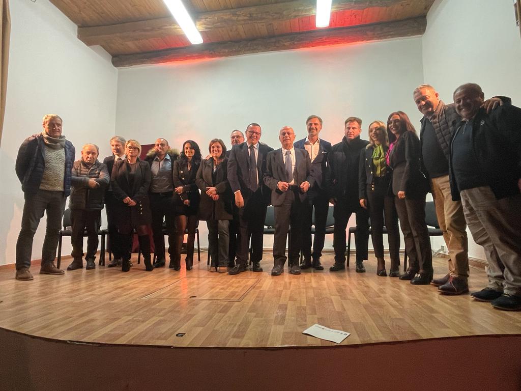 Vibonati, inaugurata mostra presepiale: 27 stanze e migliaia di statue semoventi