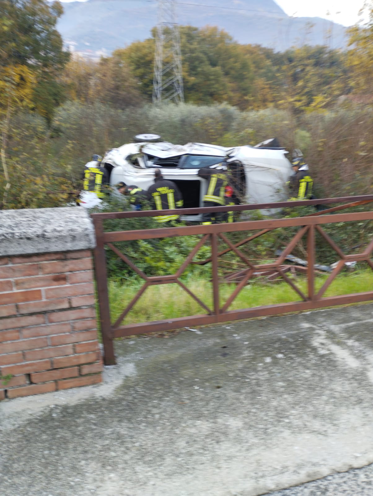 Incidente a Polla, due feriti non gravi