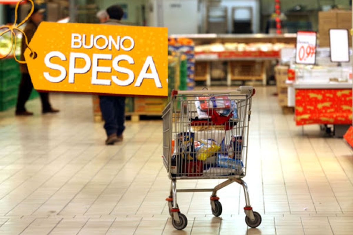 Ente Scuola Edile Salerno dona alla Caritas Teggiano-Policastro buoni spesa per famiglie bisognose