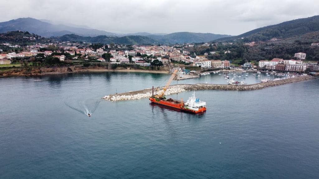 Castellabate, continuano i lavori al porto