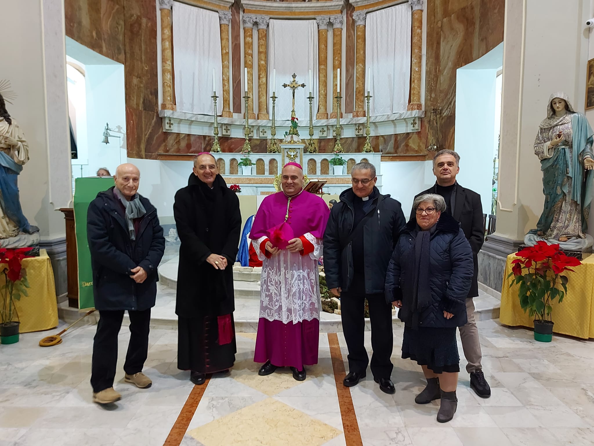 A Sala Consilina la visita dell’arcivescovo Cona. Polemiche per il mancato invito alla minoranza