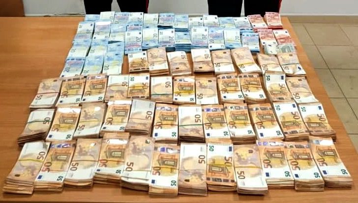 Frode fiscale, maxi blitz della Finanza: 82 indagati. Sequestri per 136 milioni di euro