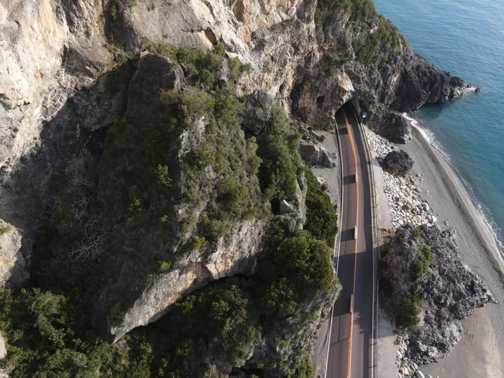 Strada Mingardo, nuovi orari per il transito