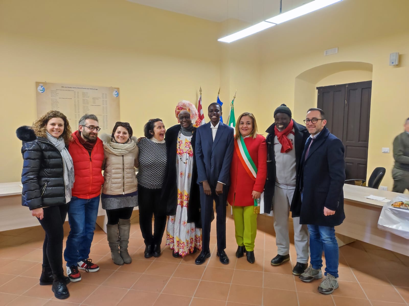 Padula, la sindaca conferisce cittadinanza italiana a 18enne figlio di immigrati