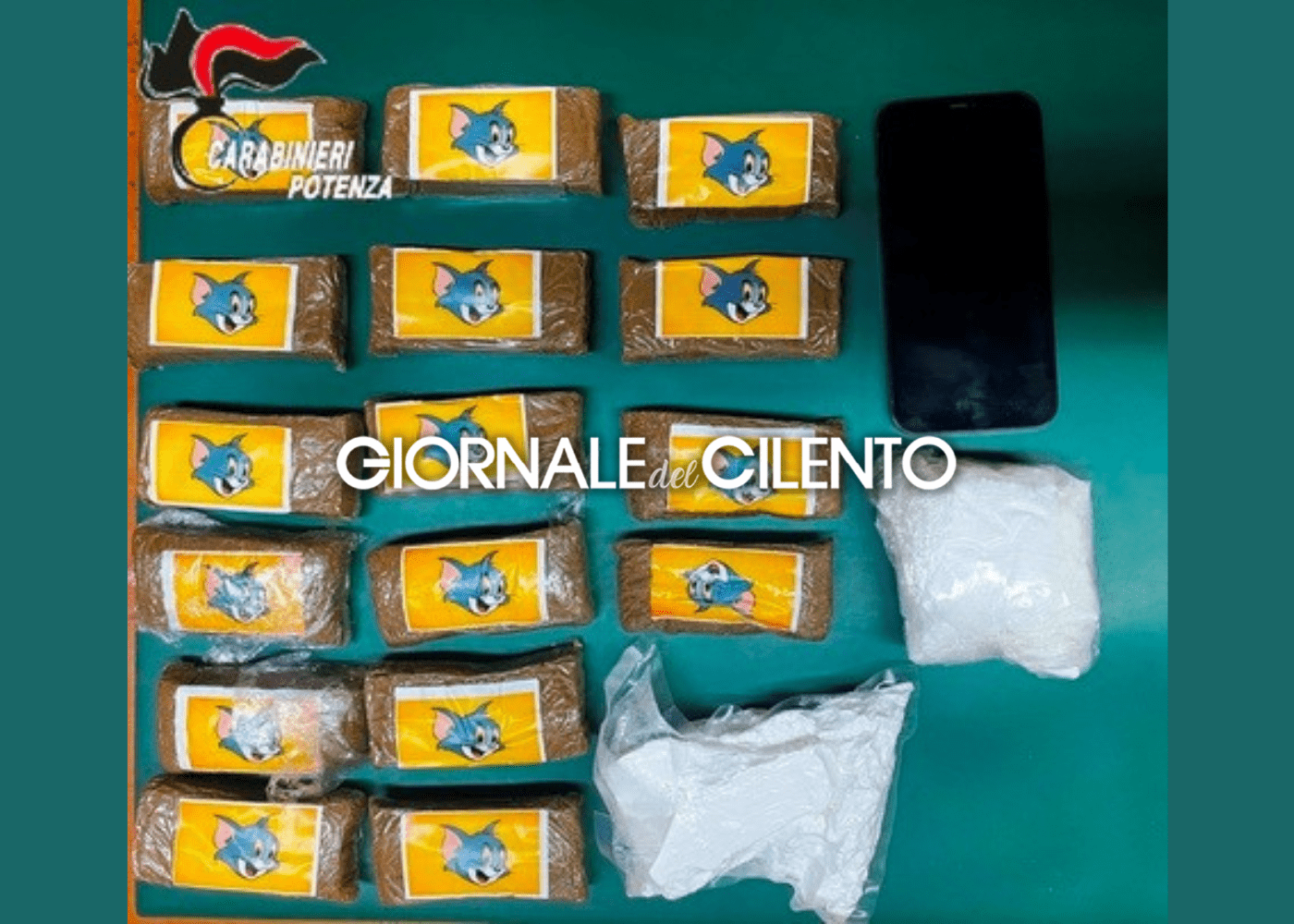 Atena Lucana: nasconde droga in scatola elettrodomestico, 37enne arrestato