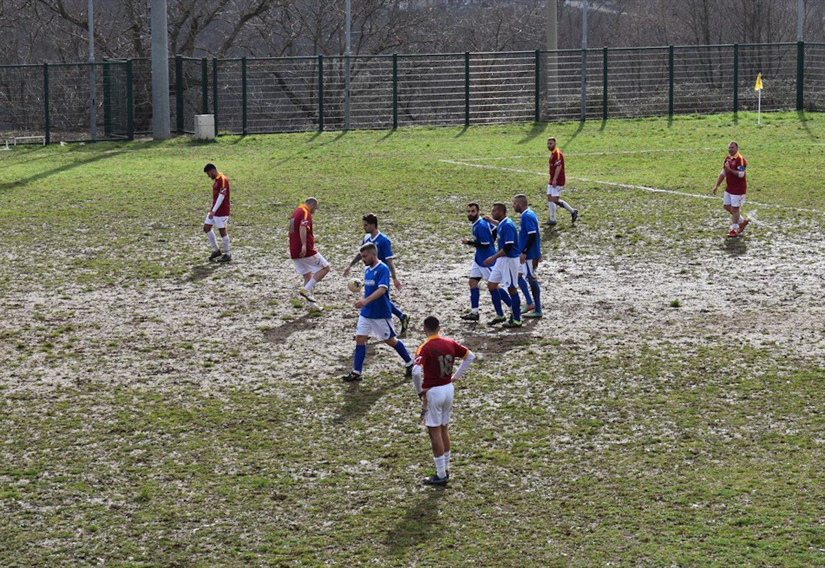 Calcio, seconda categoria: Pol. Marina e Sassano, una battaglia infinita. Blitz Akropolis, vince il Cellarum