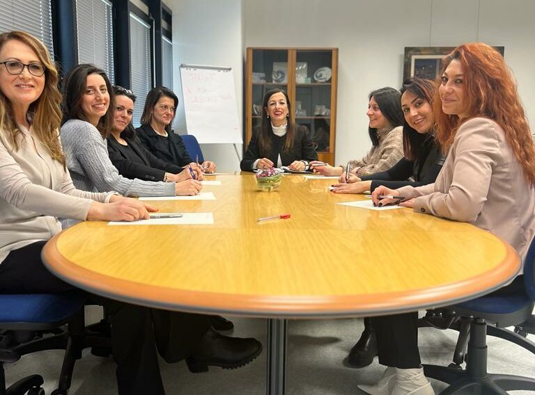 Poste Italiane, provincia di Salerno in «rosa»: 126 donne in direzione e 58 uffici postali al femminile