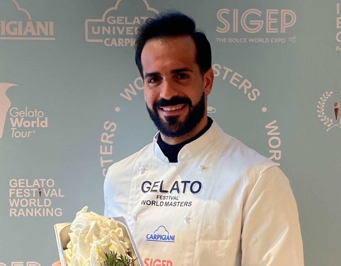 Simone Esposito, gelatiere cilentano tra i sei vincitori della terza tappa campana del Carpigiani Challenge