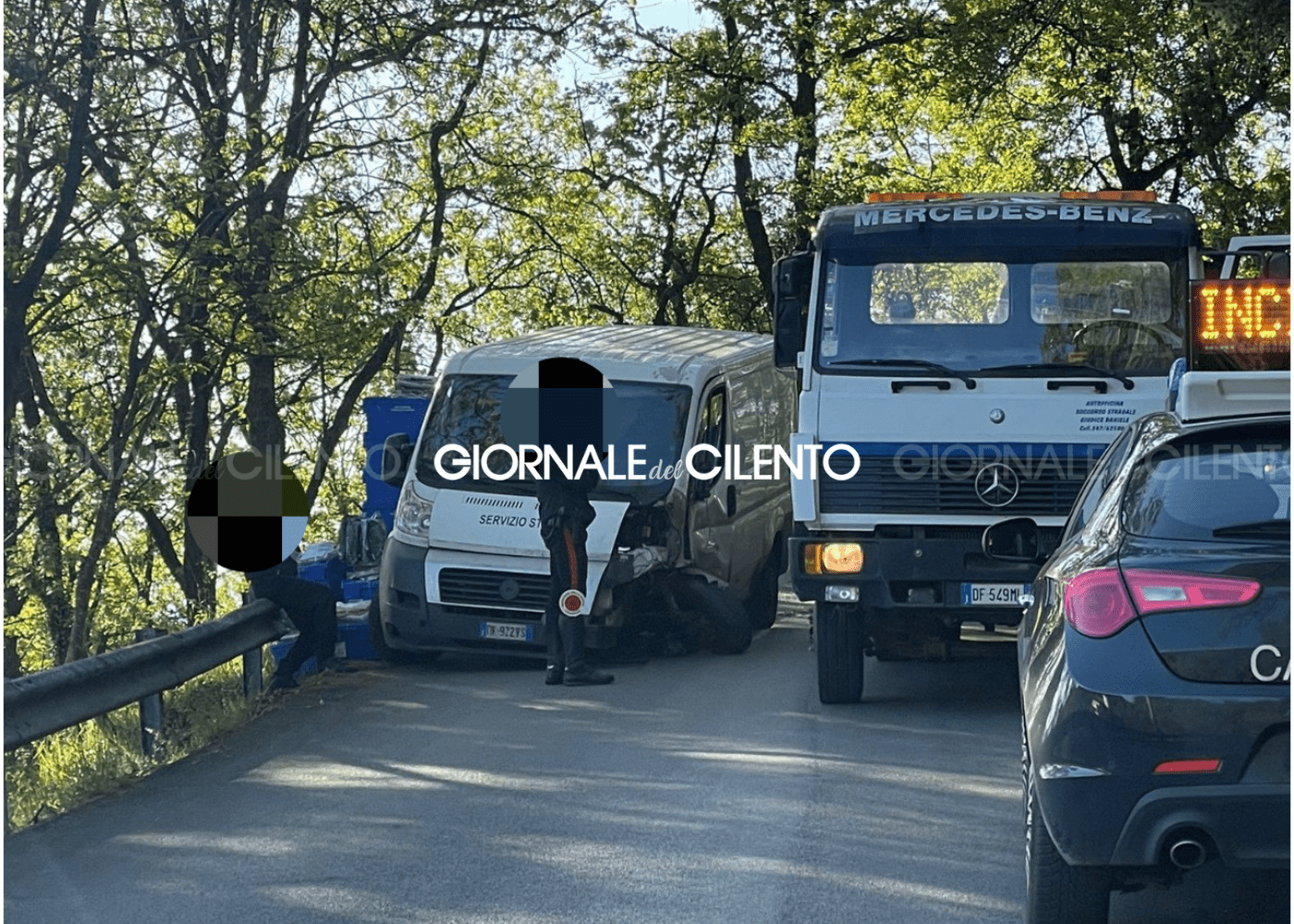 Frontale lungo la strada che collega Scario a San Giovanni a Piro