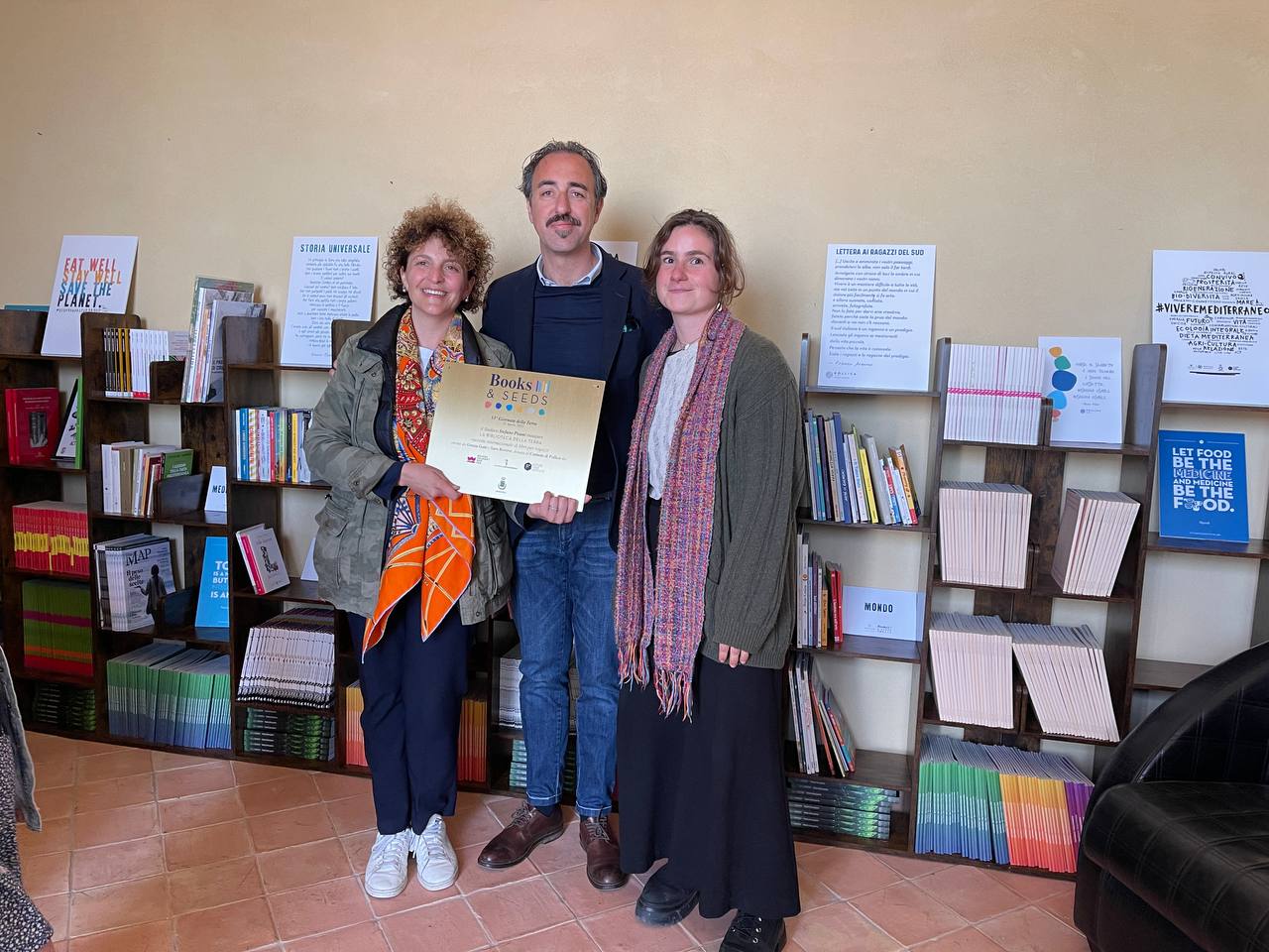 Pollica, inaugurata la biblioteca ‘Books & seeds’ al castello dei Principi Capano