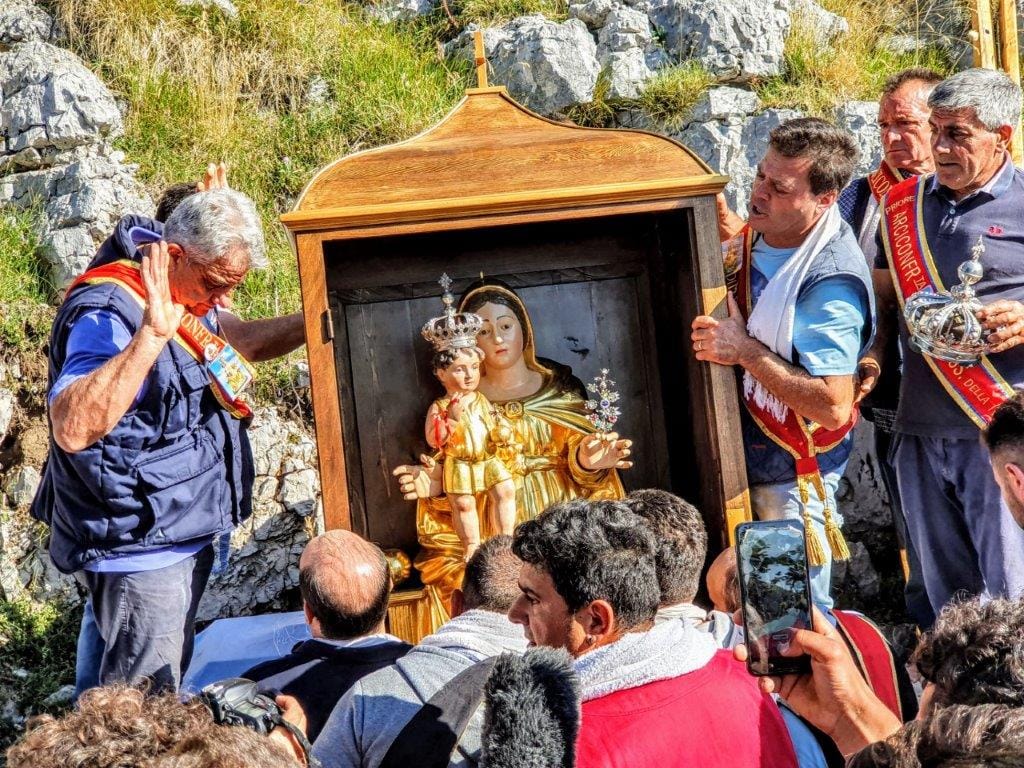 Pellegrinaggio dei “marunnari” sul Cervati protagonista alla prima edizione di Open Outdoor