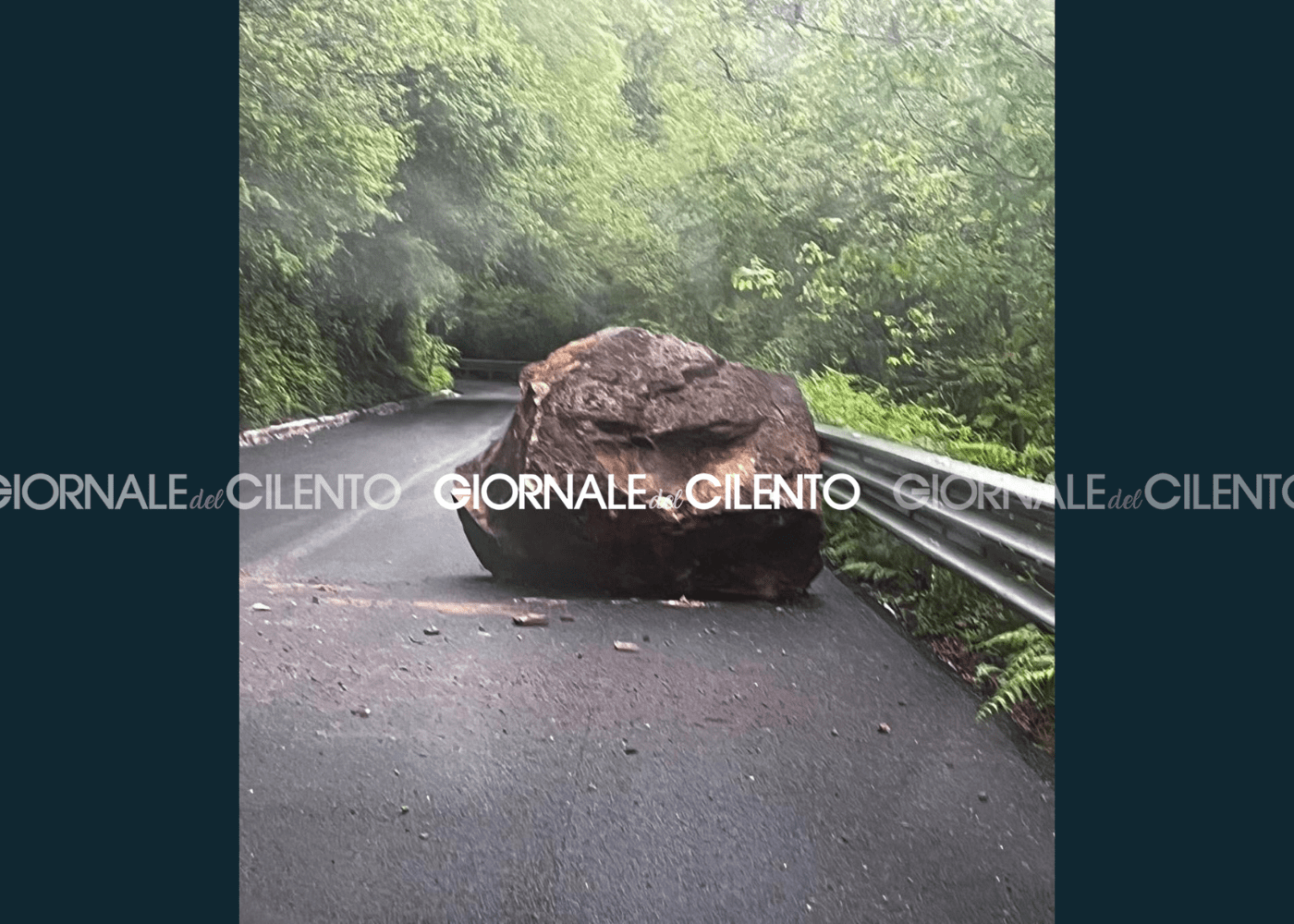 Tragedia sfiorata a Stio Cilento, enorme masso precipita sulla strada