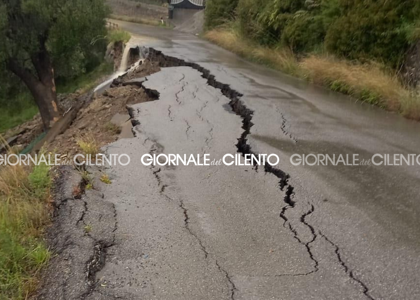 Pisciotta, chiusa ancora la strada in contrada ‘Marina di Campagna’. Paese semi-isolato