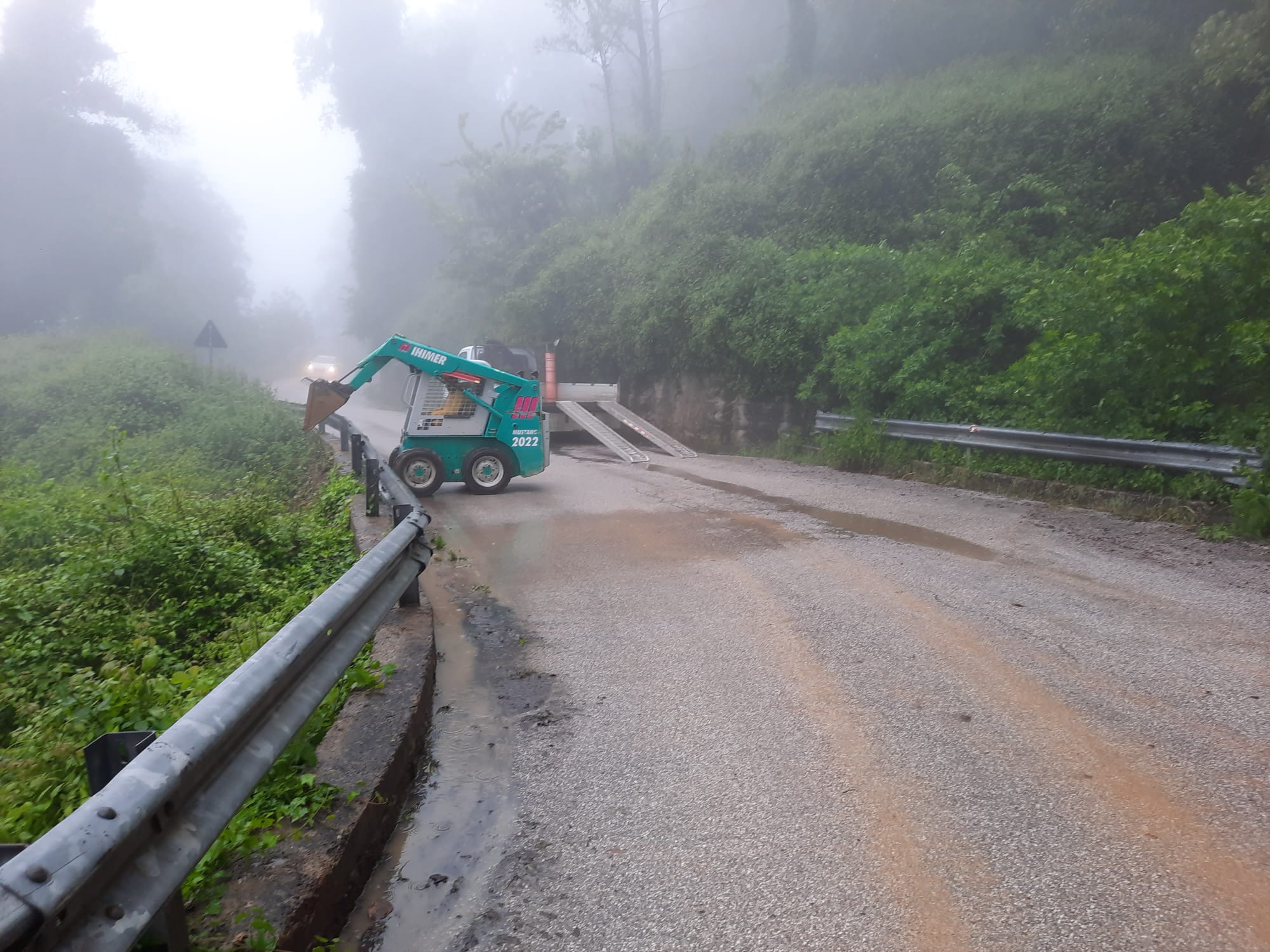 Gioi Cilento, ripristinata la frana: strada aperta