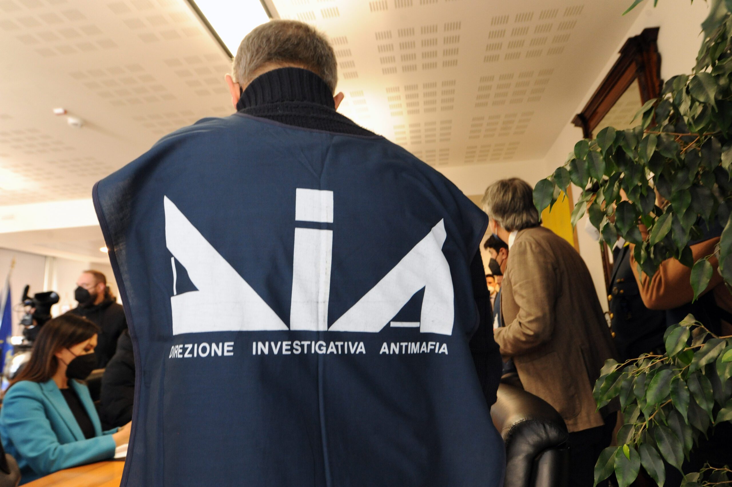 ‘Ndrangheta, maxi blitz della Dda: in manette anche 59enne valdianese