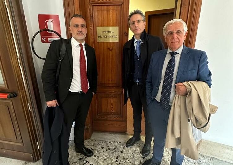 Parcheggio tribunale, delegazione dell’avvocatura e del Comune di Vallo della Lucania ricevuta dal Ministero della Giustizia